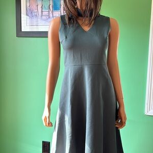💚💚NWT Masked Queen Midi Sleeveless Dress💚💚